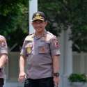 Tampil Beda, Kapolri Penuhi Undangan Jokowi Tanpa Kemeja Putih