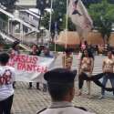 Aksi Di KPK, Belasan Mahasiswa UIN Serang Dukung Penuntasan Kasus TPPU Adik Ratu Atut
