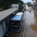 Belum Sepenuhnya Berjalan Normal, TransJakarta Dialihkan Masuk Tol