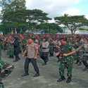 Panglima TNI dan Kapolri Menari 'Kakak Endah' Bersama 2.900 Prajurit Gabungan TNI/Polri Di Ambon