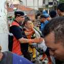 Setelah Pungut Lumpur, Tanpa Jijik Anies Estafetkan Sampah Bareng Warga