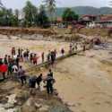 Banjir Di Bogor 8 Meninggal, Banjir Di Bandung Dan Karawang 7.762 Rumah Terendam