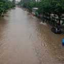Banjir Jakarta, Dalam Satu Hari Aktivitas Ekonomi Lumpuh
