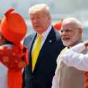 Tak Fasih Ucapkan Namaste, Trump Disambut 110 Ribu Rakyat India Dalam Kampanye Di India