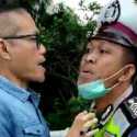 Hindari Ganjil Genap, Pengendara Mobil Tantang Polisi Berkelahi Saat Ditilang