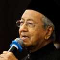 Mengundurkan Diri, Mahathir Menguji Malaysia