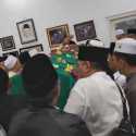 Tiba Di Tebuireng, Jenazah Gus Sholah Disemayamkan Di Ruang Bersejarah Pesantren