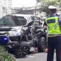 Mobil Yang Ditumpangi Istri Irjen Boy Rafli Amar Ditabrak Transjakarta
