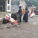 Aksi Di Kedubes India Selesai, Tim Oranye Dan Muslimah Bercadar Berjibaku Pungut Sampah