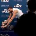 Sebelum Terinfeksi, Pemain Utah Jazz Iseng Sentuh Mikrofron Dan Perekam Suara Usai Konferensi Pers