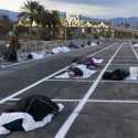 Di Las Vegas, Para Tunawisma Tidur Di Atas Lahan Parkir Demi <i>Social Distancing</i>