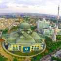 PMI Semprot Disinfektan Di Masjid Raya JIC Jakarta Utara