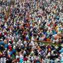 Memohon Dijauhkan Dari Wabah Corona, 250 Ribu Muslim Bangladesh Gelar Doa Bersama Di Lapangan