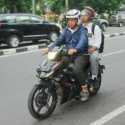 Akhyar Nasution Antar Anak Pakai Motor, Netizen: Semoga Bukan Pencitraan