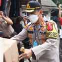 Polres Jakarta Selatan Beri Sembako Bagi Warga Kramat Pela Yang Belum Terima Bansos