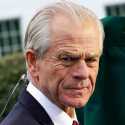 Peter Navarro Klaim China Telah Sembunyikan Informasi Covid-19 Agar Bisa Menangkan Perlombaan Vaksin Dan Menjualnya Ke Seluruh Dunia