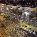 Perjanjian Pemerintahan Darurat Nasional Diteken, Ribuan Warga Israel Demo Di Lapangan Rabin