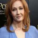 Peringati 22 Tahun Pertempuran Hogwarts, J.K. Rowling Sumbang 1 Juta Pounsterling Untuk Badan Amal