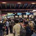 Terminal 2 Bandara Soekarno-Hatta Penuh Sesak, Alvin Lie: Horor, Social Distancing Opo Iki?