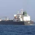 Dikawal Militer, Kapal Tanker Iran Keempat Berhasil Merapat Ke Pelabuhan Venezuela