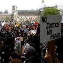 Hari Kedua Protes, Puluhan Ribu Orang Padati Jalanan London: Rasisme Adalah Virus!
