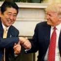 Telponan Dengan Donald Trump, Shinzo Abe Janji Hubungan AS-Jepang Tak Akan Berubah