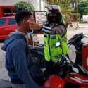 Selain Tegakkan Hukum, Saltlantas Polres Tenggamus Gelar Razia Dan Bagikan Masker