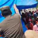 Tenda Dibongkar Paksa Satpol PP, Ratusan Petani Tetap Bertahan Di Depan Istana Tanpa Atap