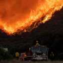 Si Jago Merah Meluluhlantahkan Hutan Dan Rumah, California Deklarasikan Keadaan Darurat