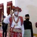 Pakaian Adat NTT Yang Dikenakan Presiden Jokowi Melambangkan Keberanian