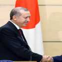 Lewat Telepon Presiden Turki Recep Tayyip Erdogan Sapa Shinzo Abe, Berharap Kesehatannya Segera Pulih