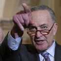Senator Schumer: Ancaman Terbesar Bagi Demokrasi AS Tidak Datang Dari Modal Asing, Tapi Dari Presiden Donald Trump