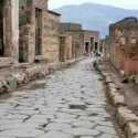 Dihantui Kutukan Yang Membuatnya Sial, Turis Asal Kanada Kembalikan Artefak Kuno Kota Pompeii