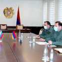 Menteri Pertahanan Armenia Sambut Kedatangan Komandan Pasukan Penjaga Perdamaian Rusia