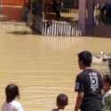 Tiga Hari Tak Surut, Korban Banjir Serang Akhirnya Pilih Mengungsi