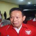 Penuhi Panggilan Bareskrim, Ambroncius Nababan Pakai Jaket Pro Jokowi-Amin