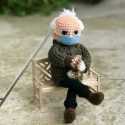 Boneka Rajut Meme Bernie Sanders Laku Terjual Ratusan Juta Rupiah