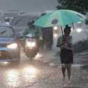 Waspada, Hari Ini Wilayah DKI Berpotensi Diguyur Hujan Disertai Angin Kencang