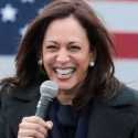 Tertawa Saat Bahas Krisis Migran, Kamala Harris Dibombardir Kritik Warganet