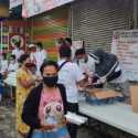 Bagikan 500 Paket Sarapan Setiap Hari, Warga Kelapa Gading Berharap Pandemi Bisa Cepat Berlalu