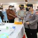 Ditemani Irjen Nana Sudjana, Kapolri Tinjau Vaksinasi  Massal Di Manado