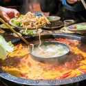 Virus Covid-19 Varian India Di China Menyebar Di Antara Orang-orang Yang Sedang Makan Bersama