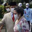 Prabowo Sedang 'Menjinakkan' Megawati Melalui Patung Soekarno