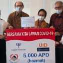 Yayasan UID Serahkan Bantuan 5 Ribu APD Untuk Nakes RS St Carolus Jakarta