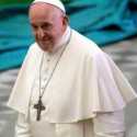 Paus Fransiskus Jalani Operasi Divertikulitis