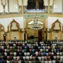 Media Asing Soroti Masjid-masjid Di Jakarta Yang Tetap Penuh Di Tengah Aturan Pembatasan Covid-19