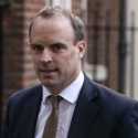 Berlibur saat Taliban Rebut Kabul, Menlu Inggris Dominic Raab Didesak Mundur