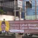Spanduk Dukung Luhut jadi Presiden 2026 Terpasang di Jakarta