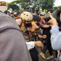 Aksi Lempar Botol, Penyebab Aksi BEM SI di Gedung DPR Berujung Ricuh