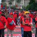 Di Patung Kuda, Buruh Lantang Teriakkan Jokowi-MA Gagal!